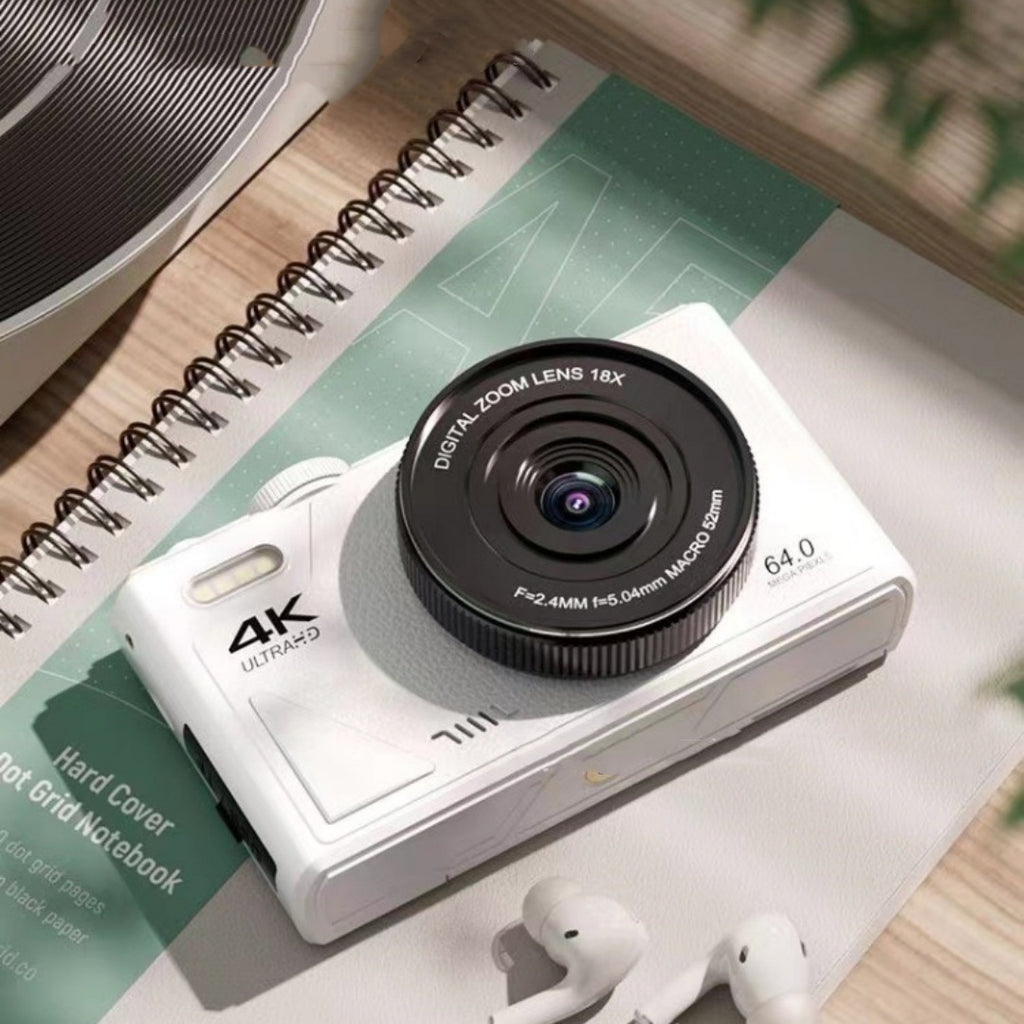Entry-Level Mirrorless CCD Camera