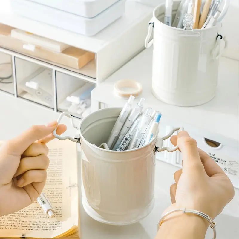 Cute Heart-Shaped Metal Pen Holder for Office & Makeup