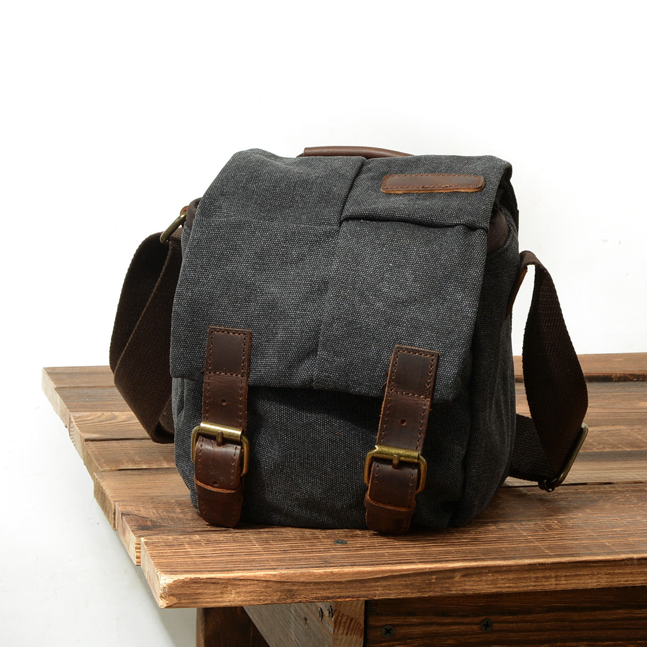 Vintage Waterproof Canvas Camera Bag for Men and Women