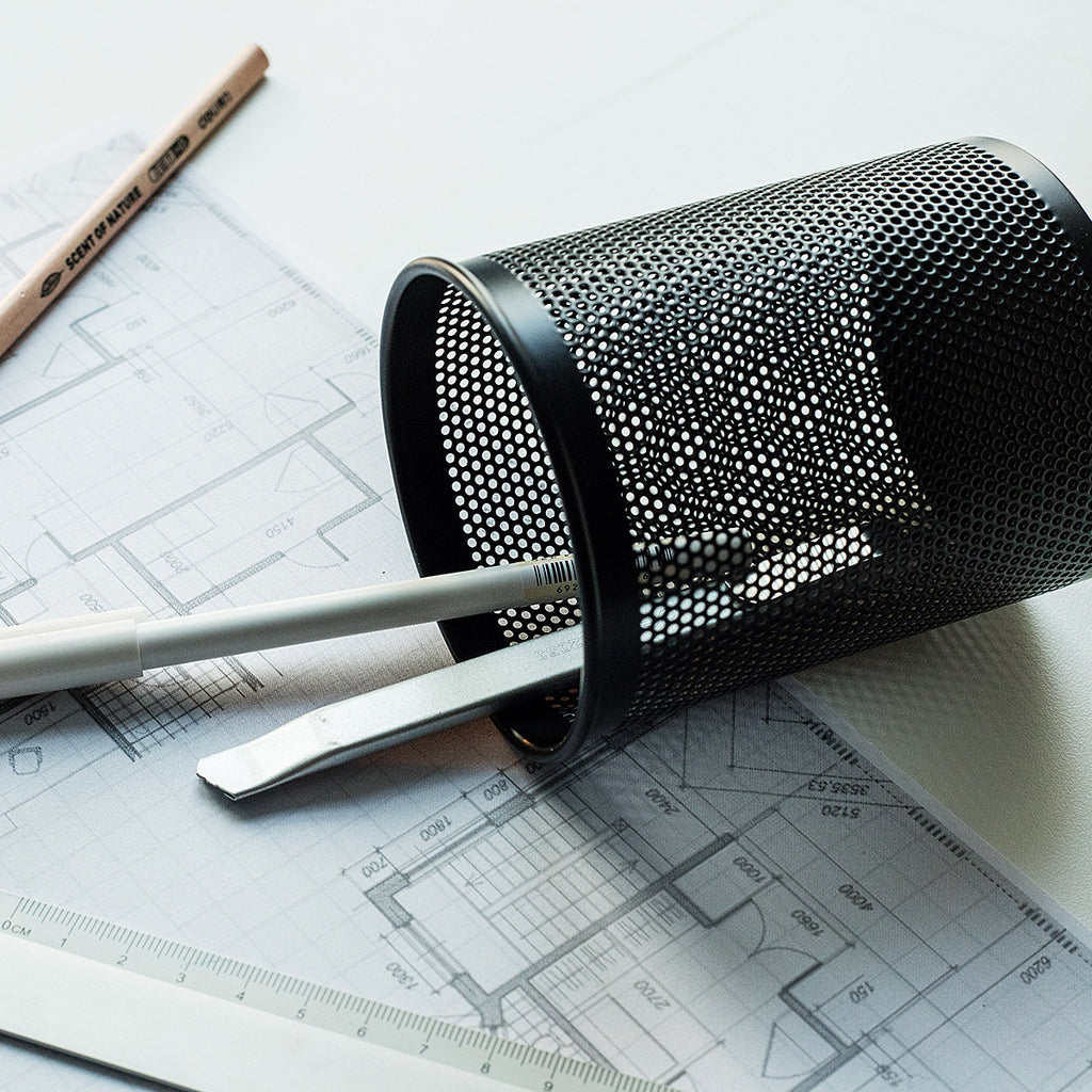 Deli 909 Metal Round Pencil Holder for Desk Storage