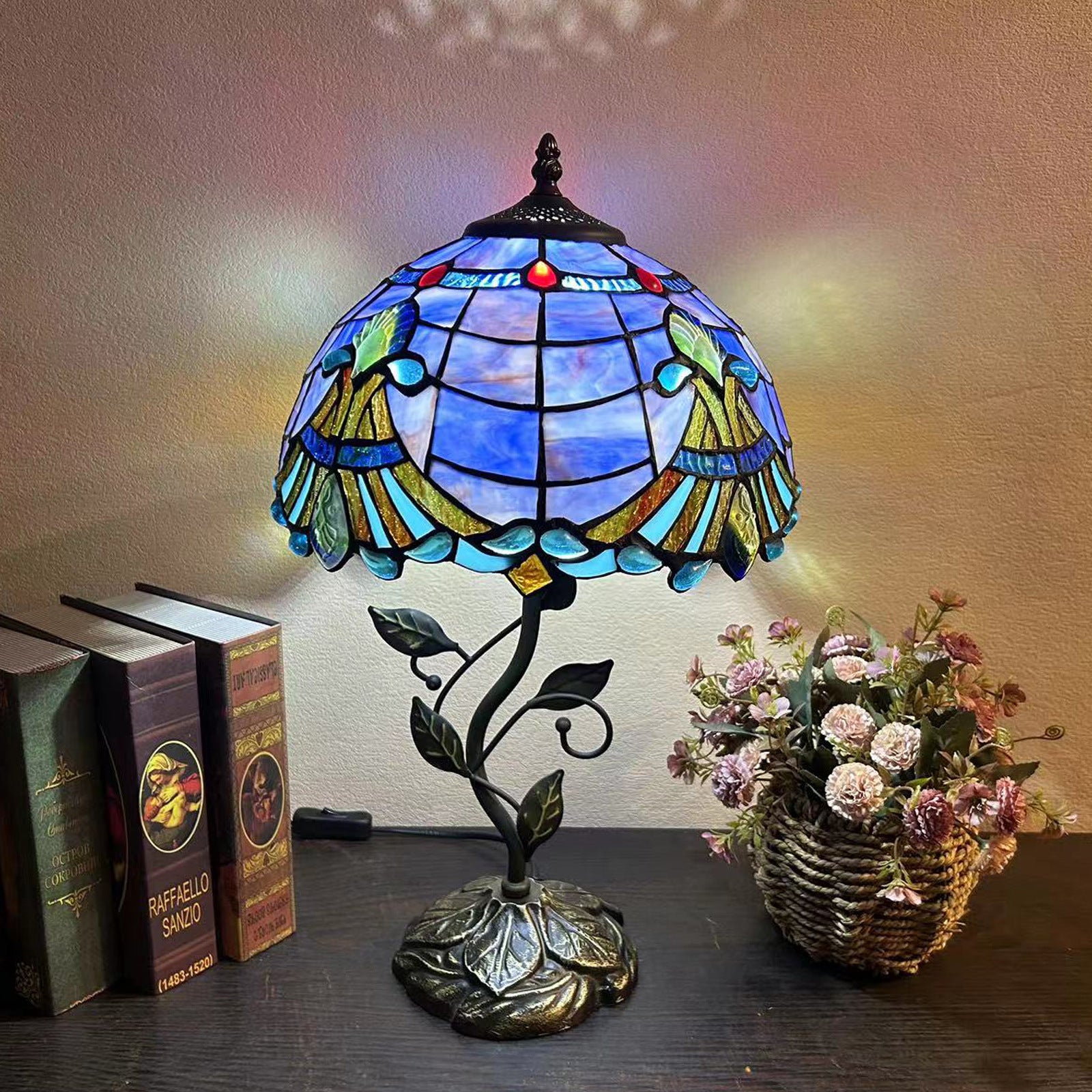 Tiffany-Style Glass Table Lamp