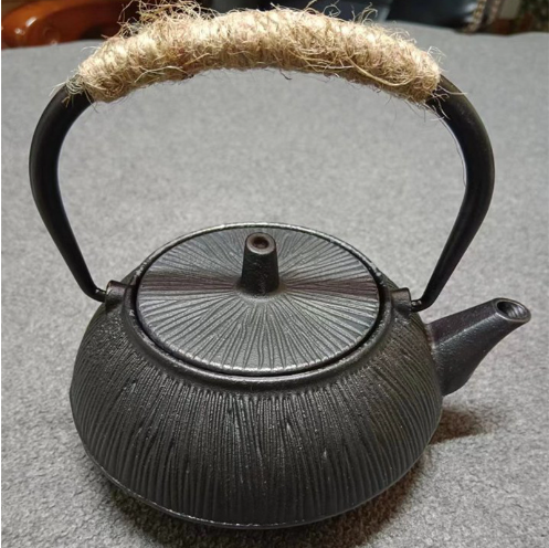 Japanese Craft Cast Iron Teapot with Infuser