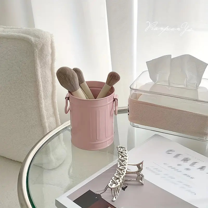 Cute Heart-Shaped Metal Pen Holder for Office & Makeup
