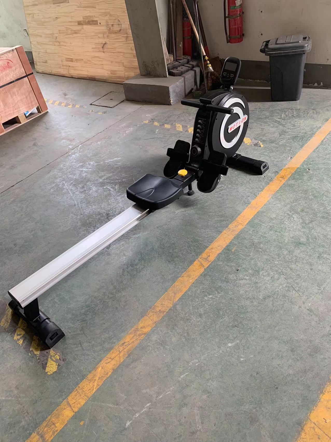 Magnetic Rowing Machine with Low Pull Trainer