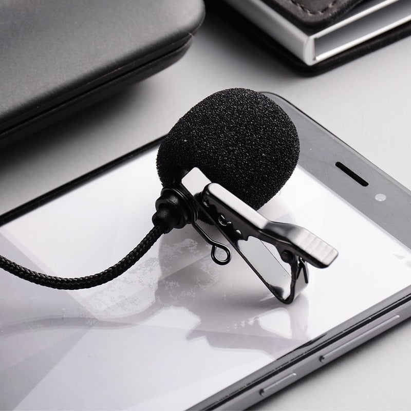 Lavalier Microphone with Headset and Mic Features