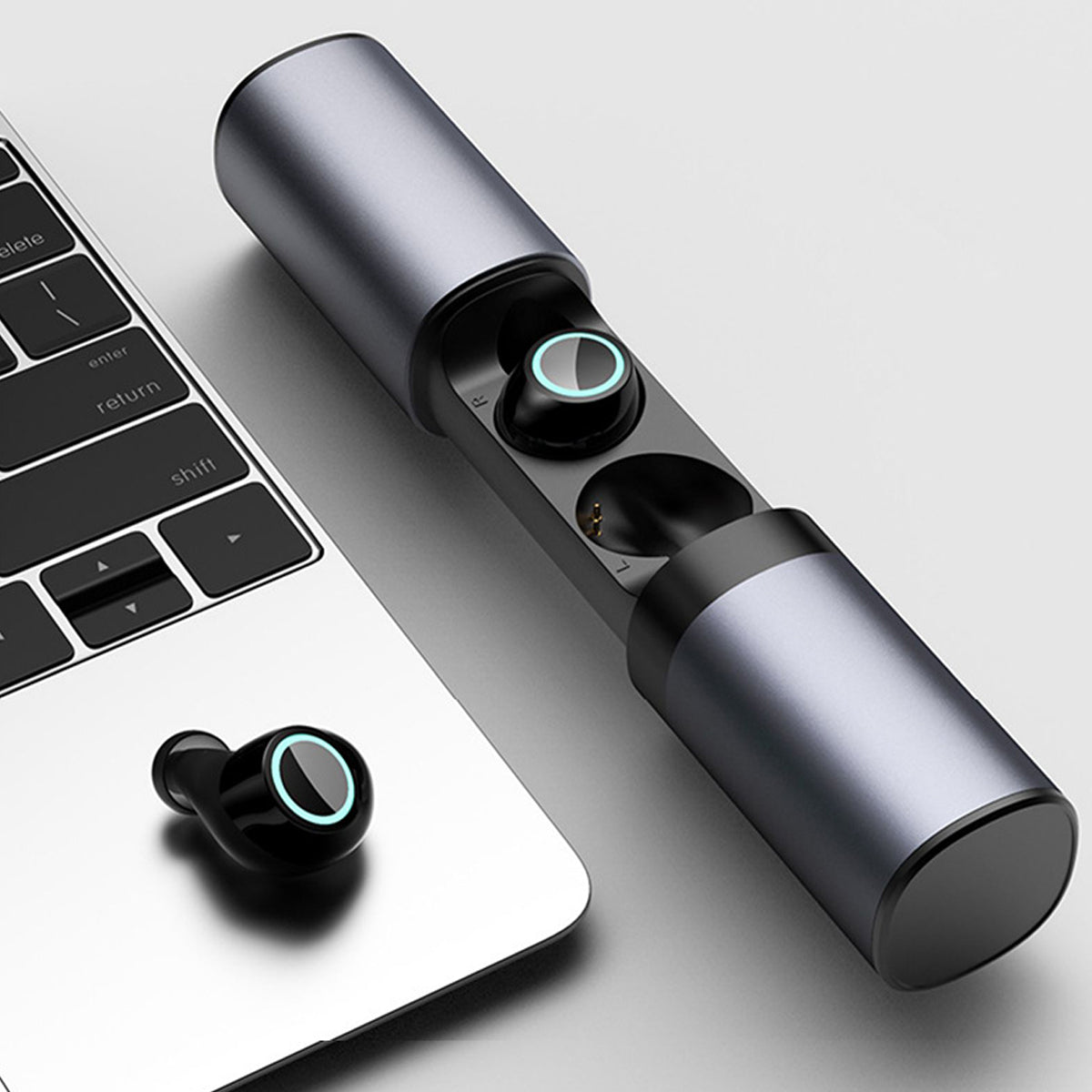 True Twin 2-in-1 Wireless Headphones with Power Bank