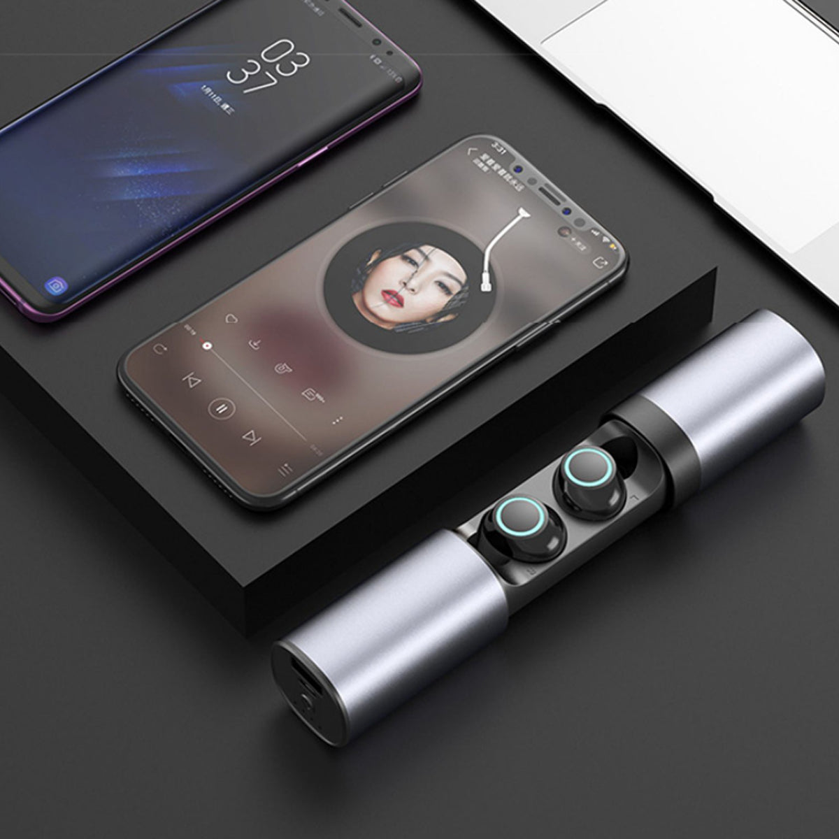True Twin 2-in-1 Wireless Headphones with Power Bank