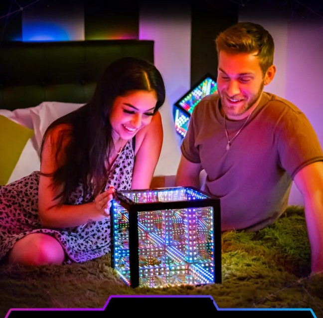 Infinite Depth Cube Atmosphere Lamp